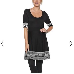 Border Scoop Neck Knit Dress